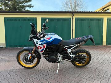BMW F900GS