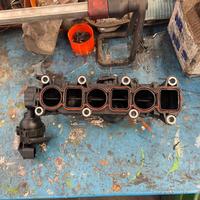Collettore aspirazione Volkswagen1.4TDI motore CSU