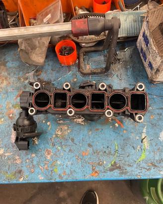 Collettore aspirazione Volkswagen1.4TDI motore CSU