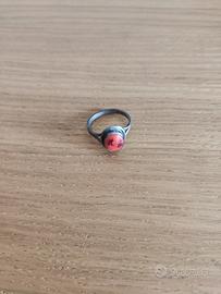 Anello con cabochon in corallo rosso e argento 