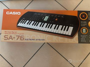 Tastiera Casio SA-76 per scuola media
