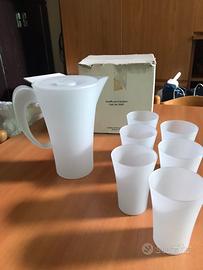 Caraffa Guzzini in plastica con 6 bicchieri