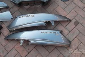 Majesty 400 04-08 : scudo carene faro sella