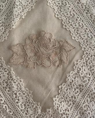 Copriletto e tenda vintage