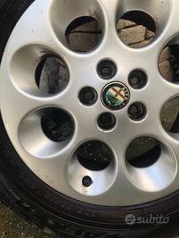 Gomme su cerchi in lega o in ferro di varie misure