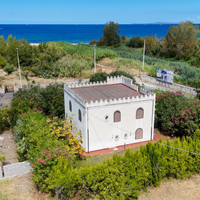Villa Indipendente con Giardino