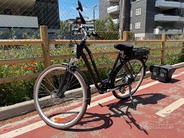 Elops 900e pedalata assistita BTwin