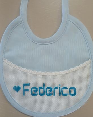 bavaglini ricamati a mano 