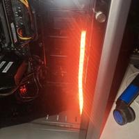 pc gaming potente senza vetro temperato