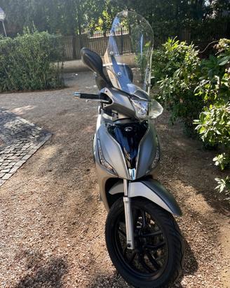 Kymco 125 people S