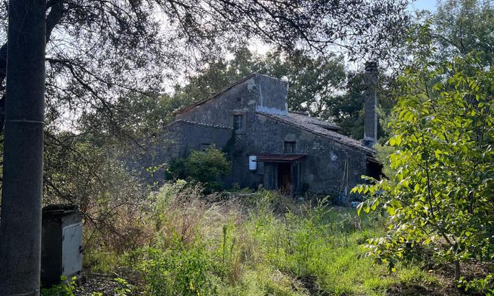 Villa da ristrutturare