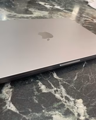 MacBook Pro 14” M2 Pro (GUASTO, pezzi di ricambio)