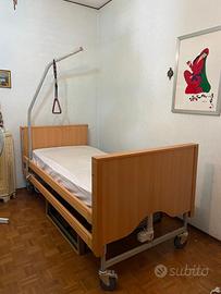 Letto elettrico ortopedico per disabilità