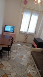 FineViaSavona:ingr+2stanze+cucina+bagno1000+spCond