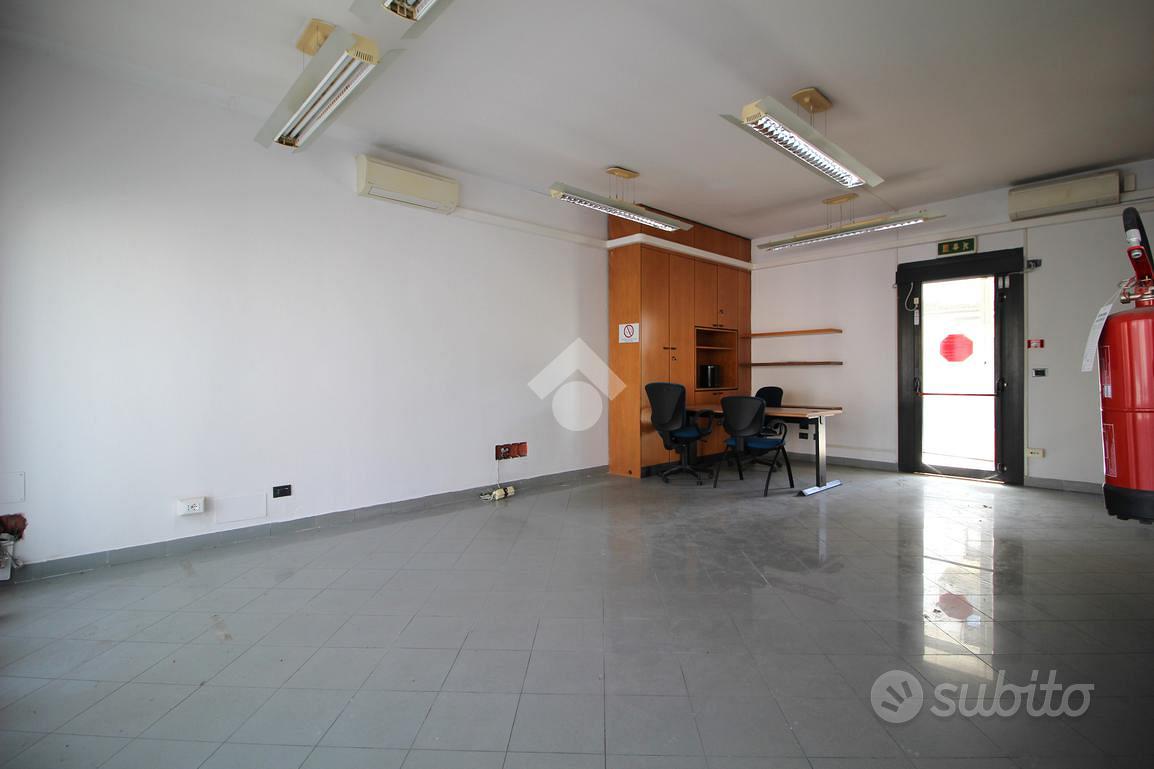 NEGOZIO A MARMIROLO - Vista 3
