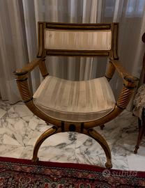 Poltrona vintage in legno "Impero / Neoclassica"
