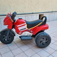 Moto elettrica peg perego