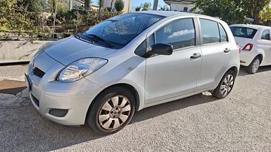 Toyota Yaris 1.0 2011 69cv 50.000 km Unico Propr.