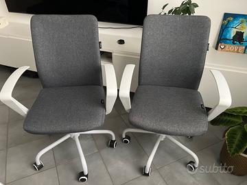 Sedia da ufficio  -  80€ due pezzi.
