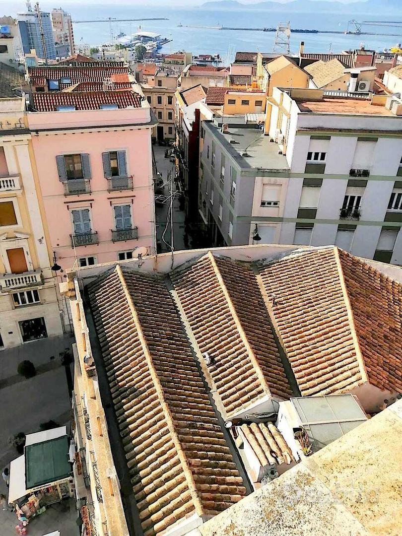 Pentalocale a Cagliari - Vista 6