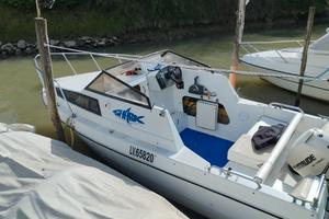 Barca semicabinato 6 mt Evindure 90Cv