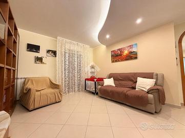 3 LOCALI A CASALNUOVO DI NAPOLI