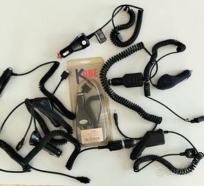 Carica batteria cellulare da auto accendisigari 