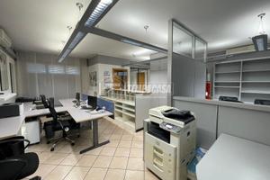 Trilocale con box e cantina in centro