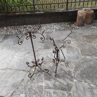 Portavasi in ferro battuto vintage