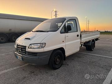 Hyundai H1