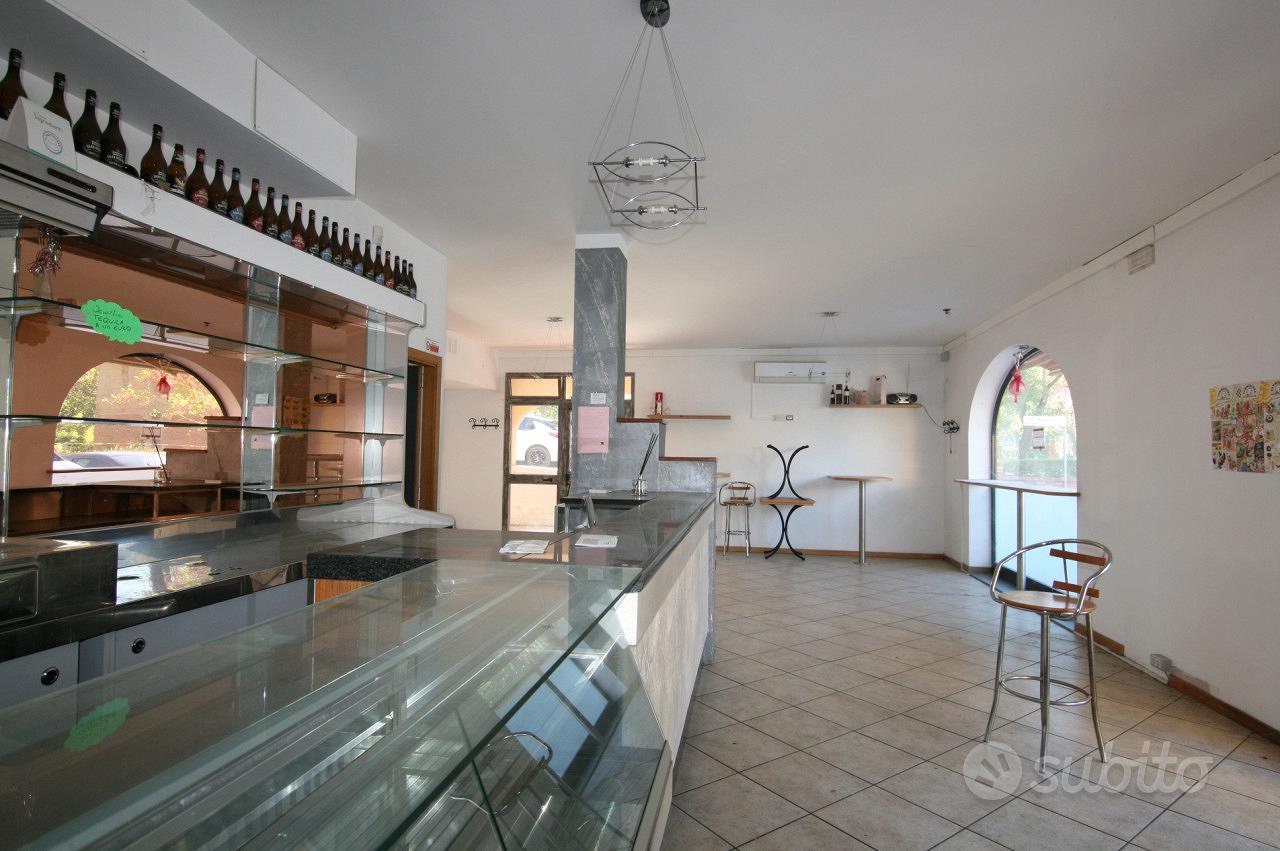 Attività commerciale a Sinalunga (SI) - Guazzino - Vista 2