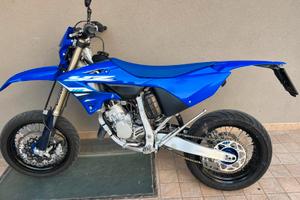 YZ 125  