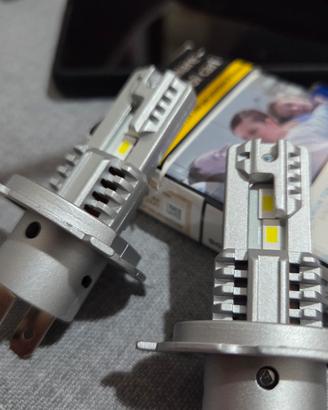 lampade h4 nuove  alta qualita