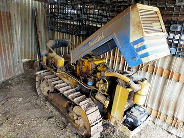 Vari trattori per agricoltura