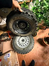 Gomme e cerchi da neve per Daihatsu Terios