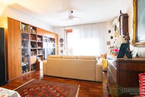 LUMINOSO QUADRILOCALE IN SAN GIUSEPPE