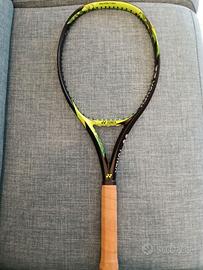 Yonex Ezone 100. Grip 4.