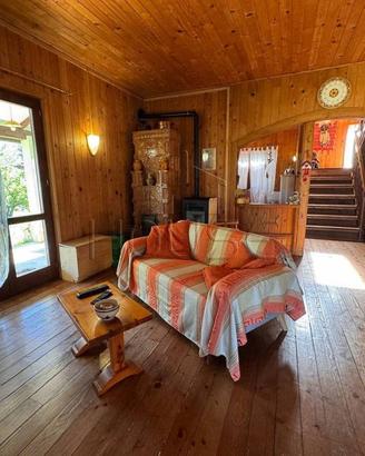 Casa indipendente di 150 m² con 5 locali e box aut