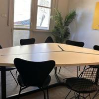 Tavolo design Seven della B&B Italia