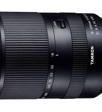NUOVO Tamron 18-300 3.5-6.3 Di III-A VC - SONY E