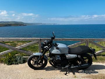Moto Guzzi v7 sport