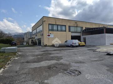 CAPANNONE A FOSSATO DI VICO