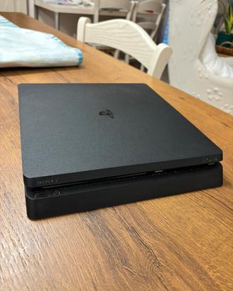 Console Playstation 4 Slim