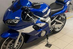 Yamaha R6 1999