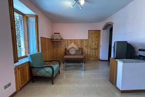 3 LOCALI A BRACCA