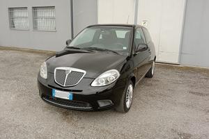 Lancia Ypsilon 1.2 - imp. GPL