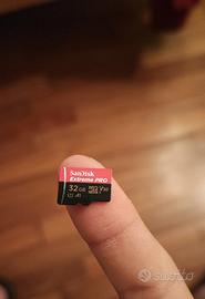 Sandisk Extreme Pro da 32 GB e adattatore SD 