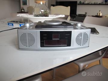 RADIO SVEGLIA CON LETTORE DVD
