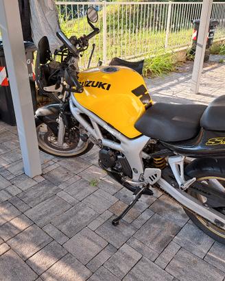 Suzuki SV 650 (2001) - Pronta, 500€ lavori!