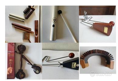 Percussioni- clave -castanets -vibraslap -vibraton